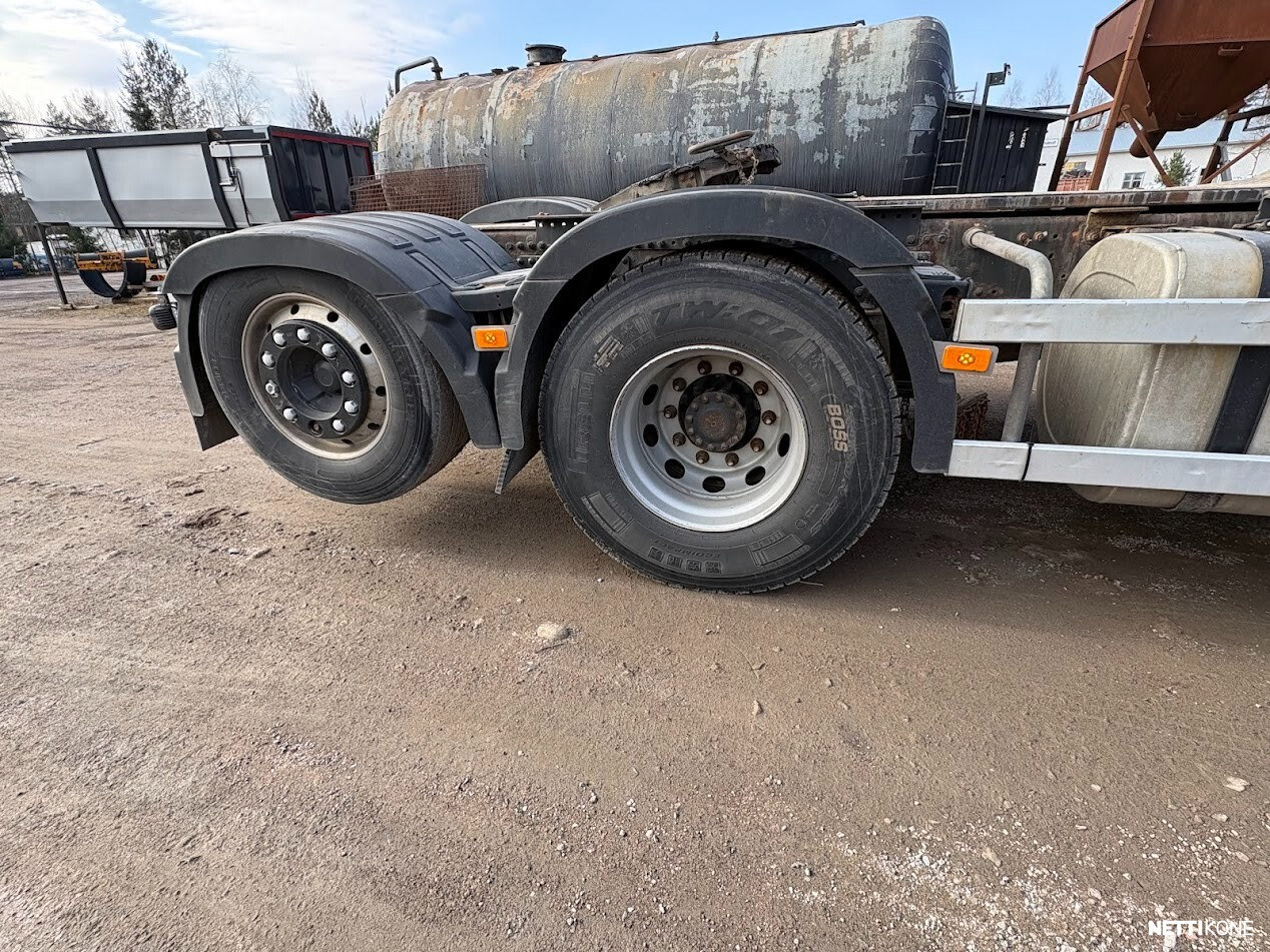 Volvo FH13 540 6x2 vetoauto aurapuskuri + suolainvalmius Euro 6 *29000,00 + alv * Rahoitus / Leasing * 2014 - Image 8