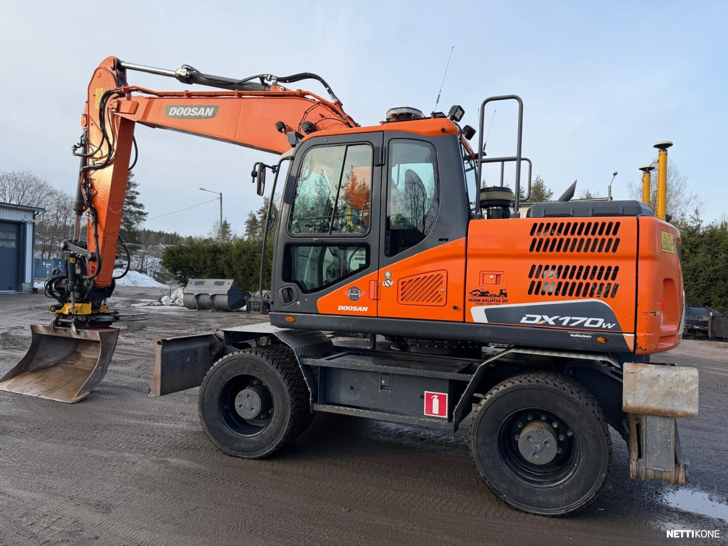 Doosan DX 170 W-5 75000 ALV 0 % *RAHOITUS TARJOLLA* *NOVATRON 3D* *ENGCON+SAKSET* *LUISKAKAUHA* *UUDET RENKAAT* 2018 - Image 3