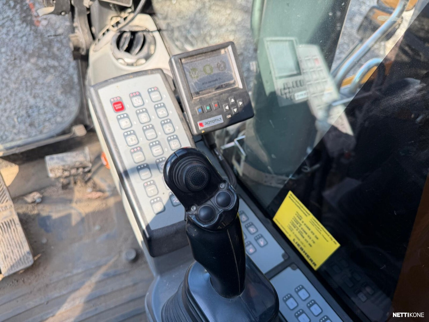 Liebherr R 914 Compact S 125 000 ALV 0 % *VAIN 1124h* *ROTOTILT+SAKSET* *LUISKAKAUHA* *1-OMISTAJA* *RAHOITUS TARJOLLA* 2022 - Image 28