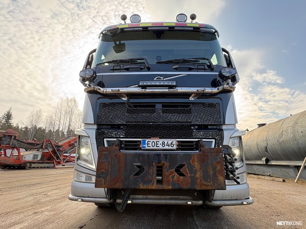 Volvo FH13 540 6x2 vetoauto aurapuskuri + suolainvalmius Euro 6 *29000,00 + alv * Rahoitus / Leasing * 2014 - Image 7