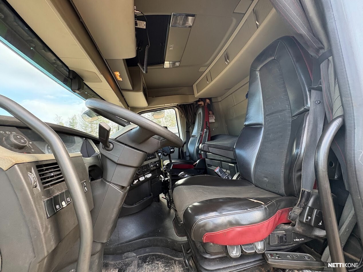 Volvo FH13 540 6x2 vetoauto aurapuskuri + suolainvalmius Euro 6 *29000,00 + alv * Rahoitus / Leasing * 2014 - Image 13