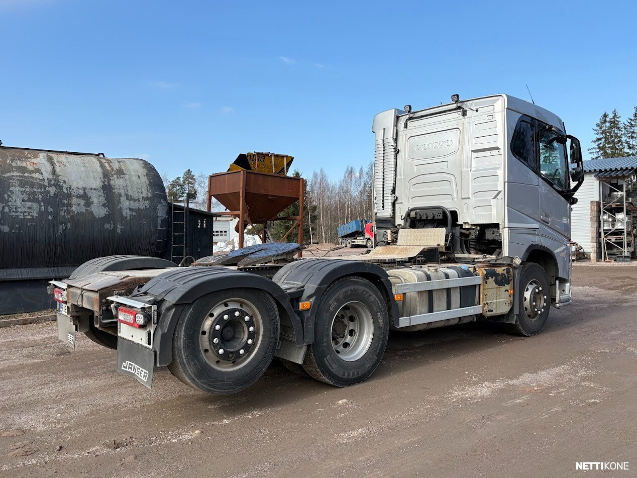 Volvo FH13 540 6x2 vetoauto aurapuskuri + suolainvalmius Euro 6 *29000,00 + alv * Rahoitus / Leasing * 2014 - Image 4