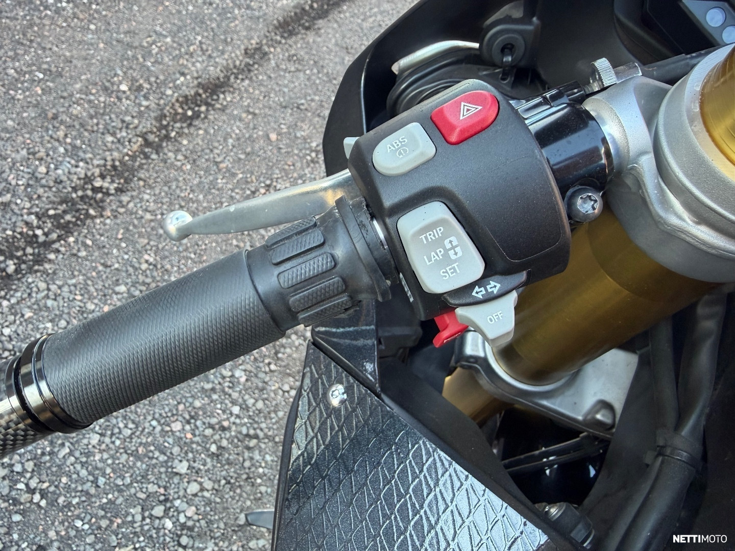 BMW S 1000RR 2011 - Image 22