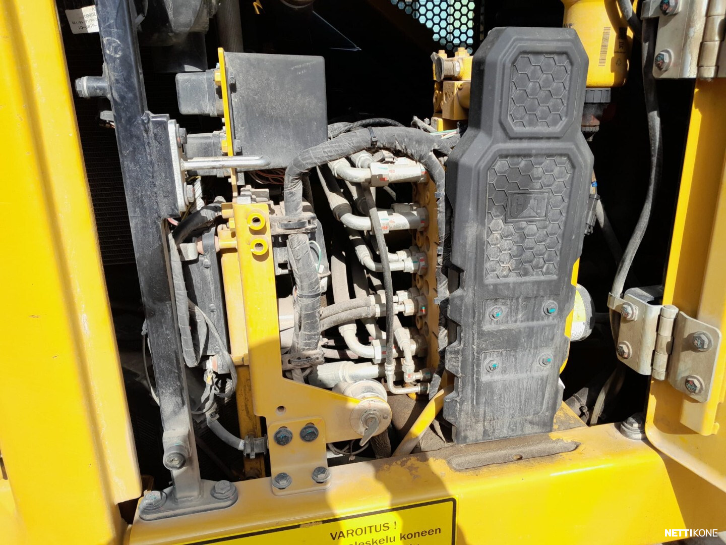 Caterpillar 308 68 000 ALV 0 % *RAHOITUS/LEASING TARJOLLA* *ROTOTILT+PIHTI* *LUISKAKAUHA* *RASVARI* *SUOMIKONE* 2021 - Image 14