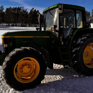 8cdab4d781fcf64c-large.jpg John Deere 6610 MYYTY !!! 27500 ALV 0 % *RAHOITUS TARJOLLA* *VAIN 3869H* *SIISTI KONE* 1999