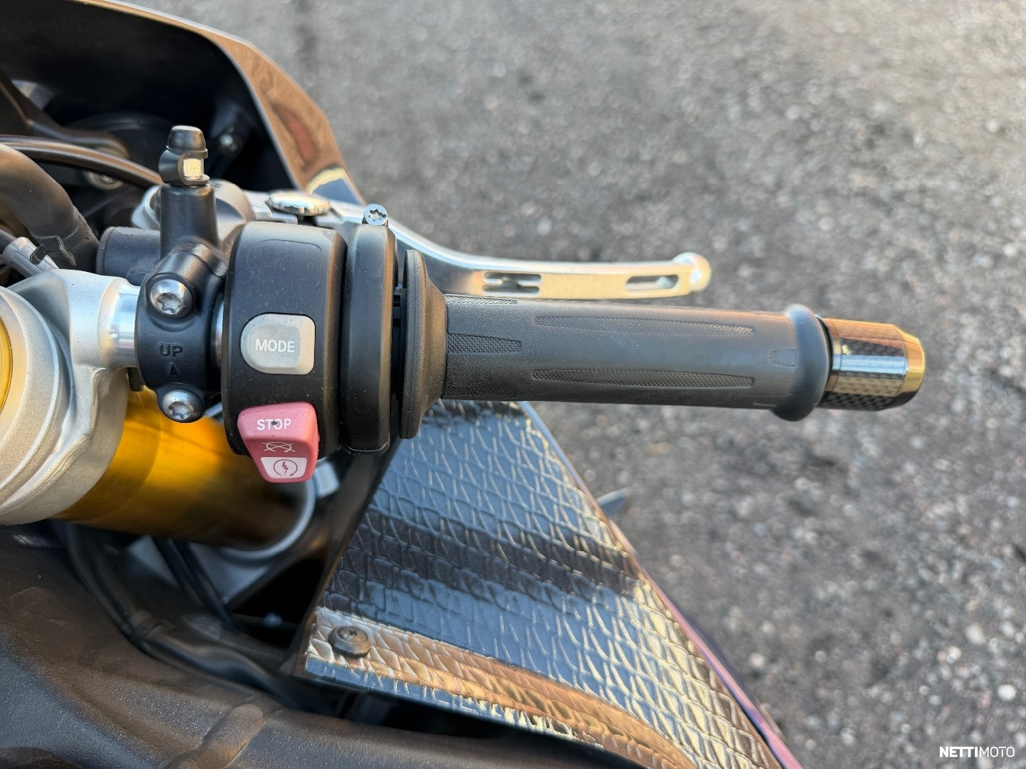 BMW S 1000RR 2011 - Image 23