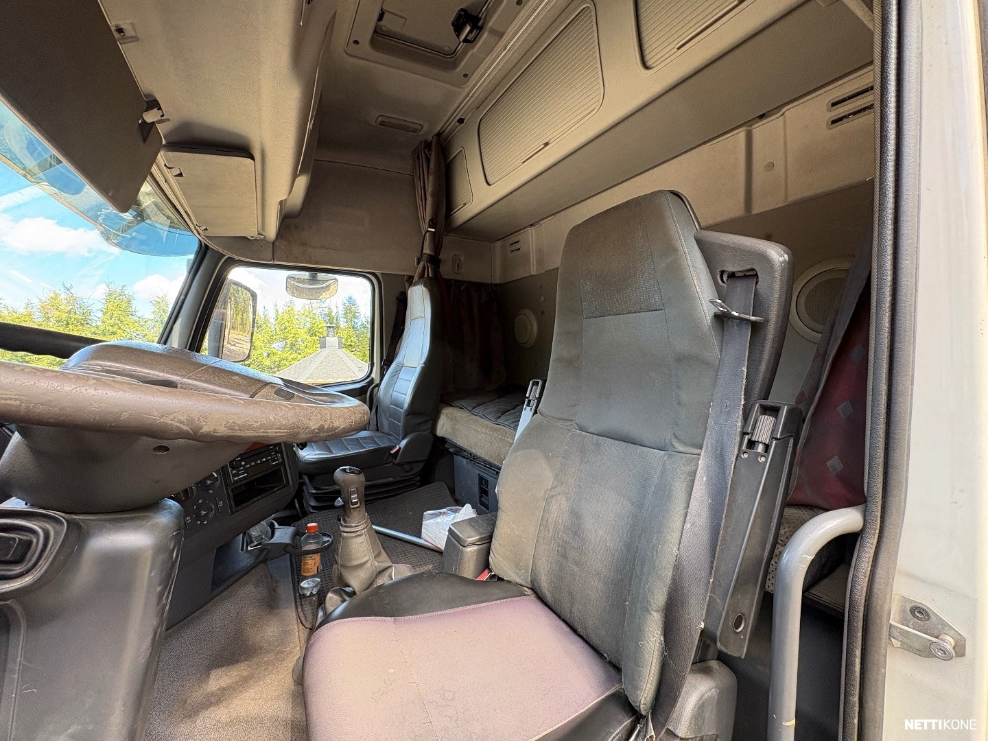 Volvo FH420 8x4 Tridem Paperipiirturi Metsäkoneritilä 29900,00€ + alv *Rahoitus / Leasing* 2004 - Image 44