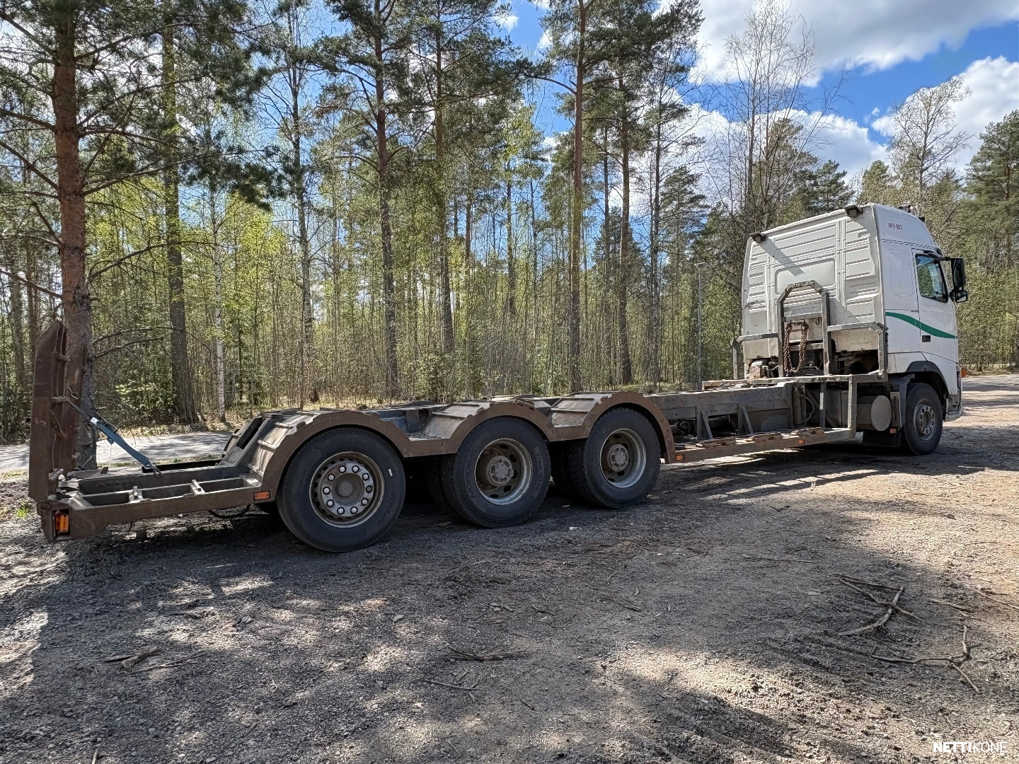 Volvo FH420 8x4 Tridem Paperipiirturi Metsäkoneritilä 29900,00€ + alv *Rahoitus / Leasing* 2004 - Image 26
